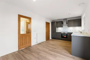 Imgi 109 PRH260011 02